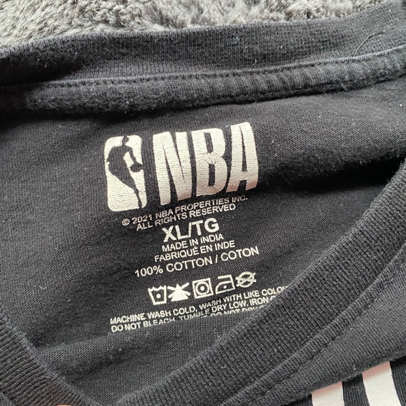 Toronto “Raptors” t-shirt - Picture 2 of 2